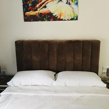 Hotel Metatron